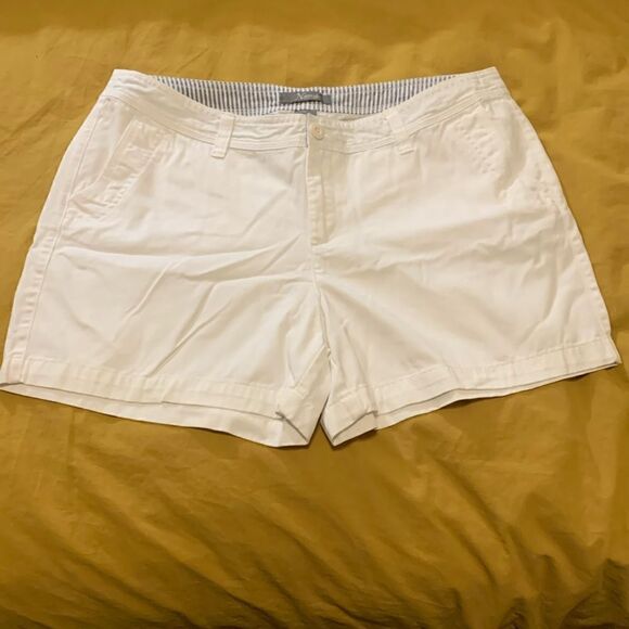 NATURAL REFLECTIONS, casual business shorts, size 14, 4 pocket, great condition - Picture 1 of 12